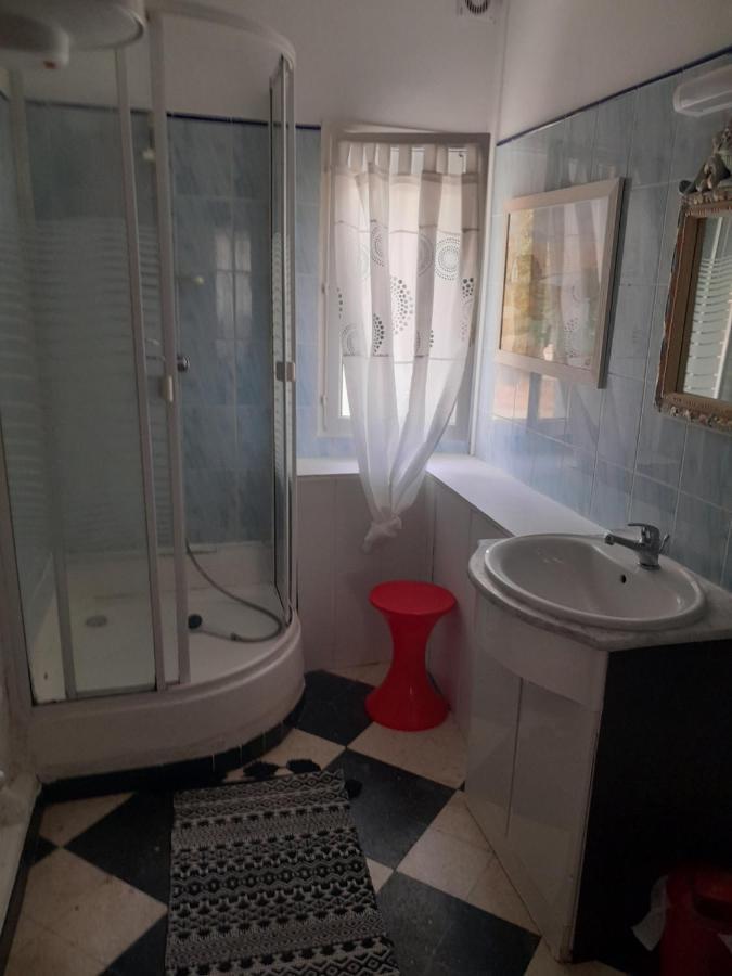 Auberge Des Garrigues Nimes Ngoại thất bức ảnh