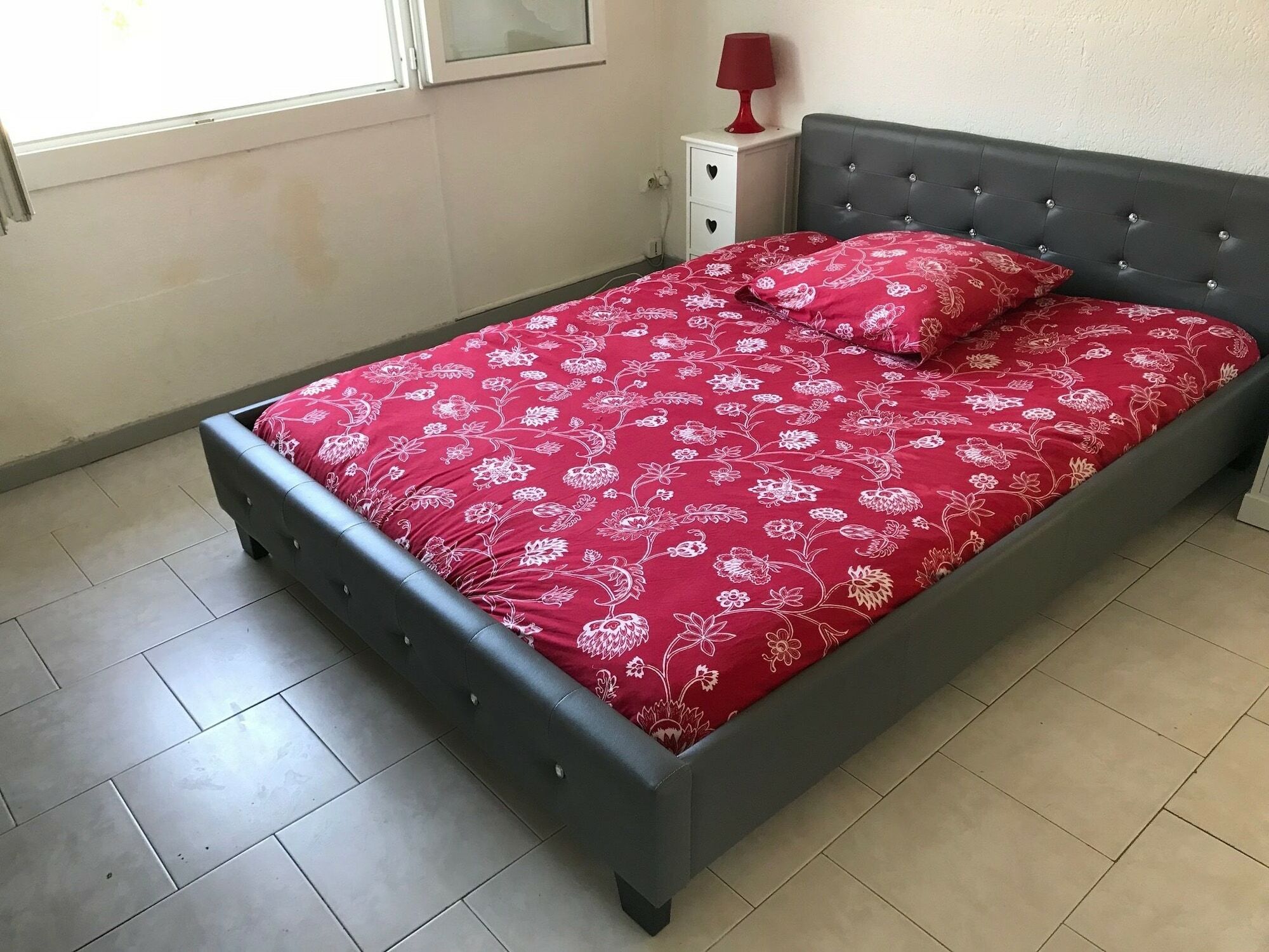 Auberge Des Garrigues Nimes Ngoại thất bức ảnh